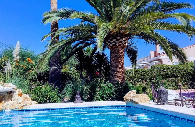 Finca Rosalia, a lovely holiday home for 4 people with a private pool on the Costa Blanca