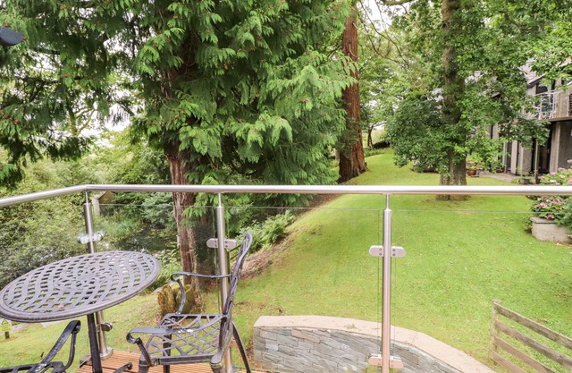 FIR HOWE, romantic, luxury holiday cottage, with pool in Ambleside