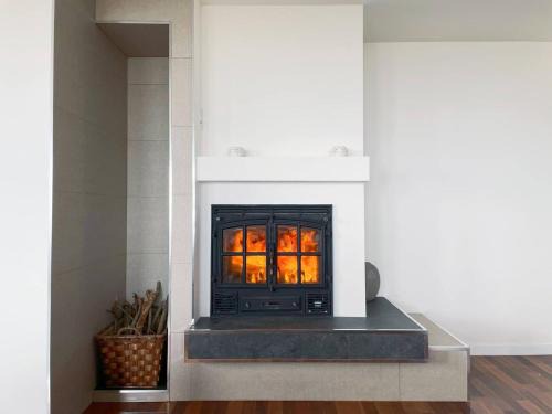 Fireplace 4 Bedrooms 1500 M