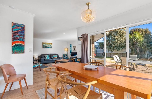 Fisherman's Friend - Bowentown Holiday Home