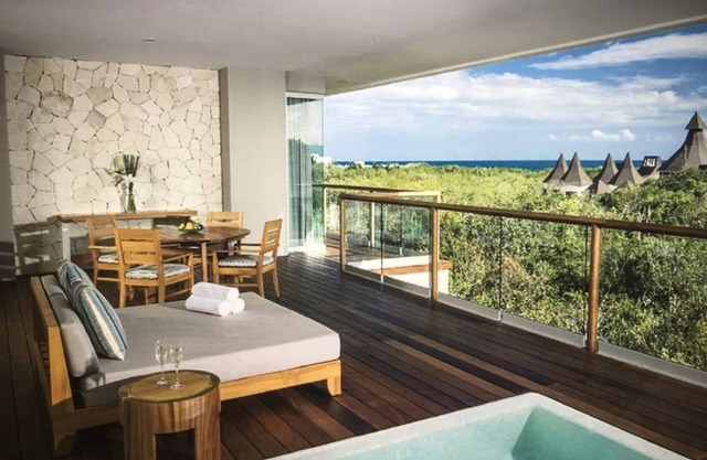 Five Diamond Estates at Vidanta Riveria Maya