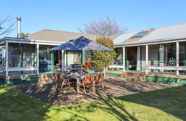 Five Mile Yay - Five Mile Bay Holiday Home