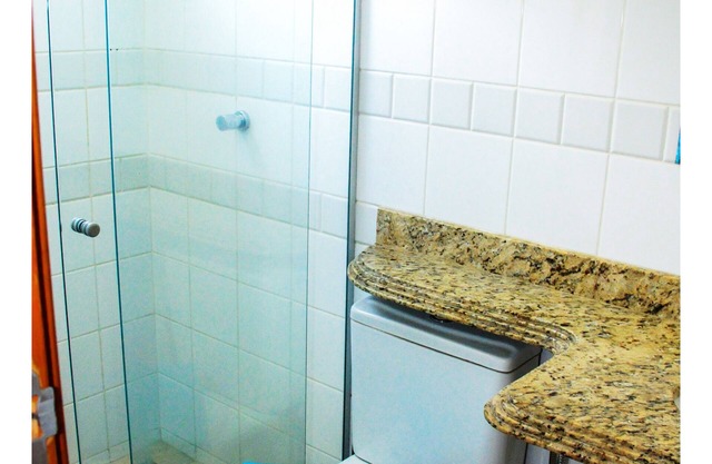 Flat 1 adult in Bueno Goiânia