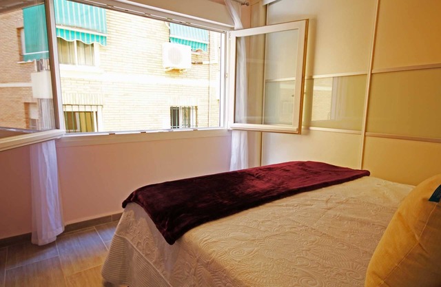 FLAT CENTER VIALIA STATIONS