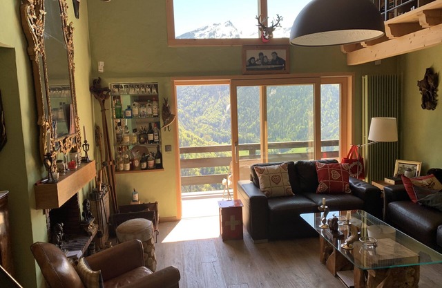 FLAT IN A CHALET