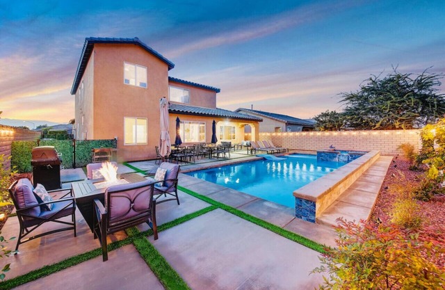 Flirty Flamingo/Huge Pool/Spa