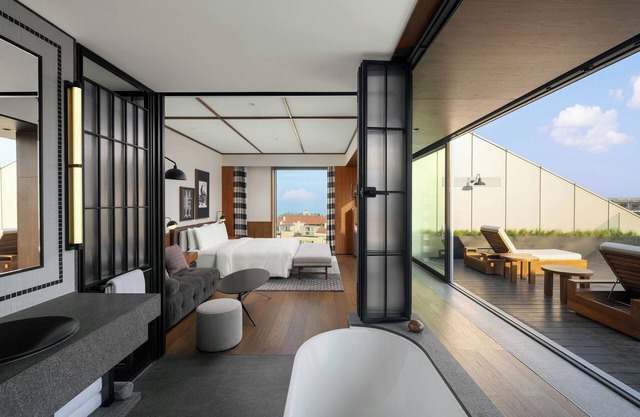 Flow And Co. Qingdao, Autograph Collection