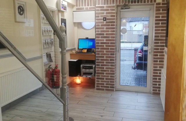 FlyOver Bed and Breakfast