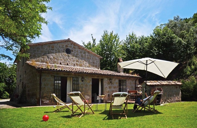 Fontana Mancina - La Polverosa near Orvieto, private villa and swimming pool