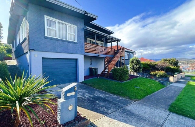 Fonton Blue Fun House - close to City & Airport