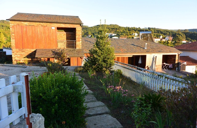 Former rural mill deliciously restored quite wide with three bedrooms and all conditions of confort