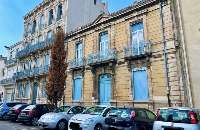 Forum-La gare apartment, T2 50 m2, air-conditioned, garage, courtyard 80m2