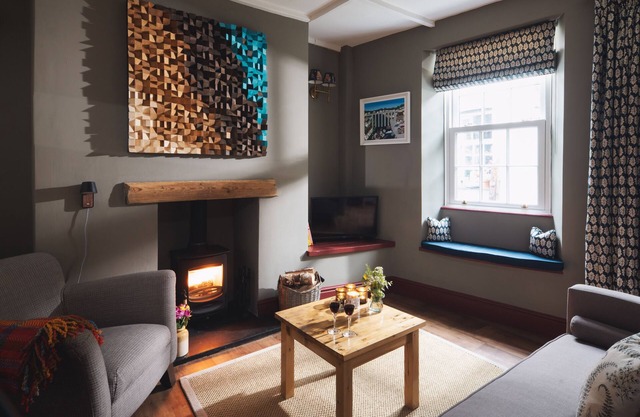 Fourteen Providence Place, self catering cottage