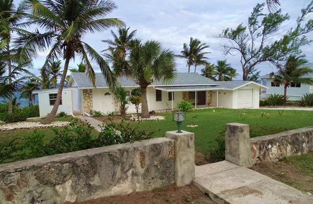 Fox 2 Home living by the Ocean