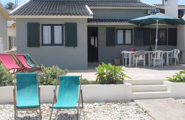 Foz do Sizandro | With your feet in the sand