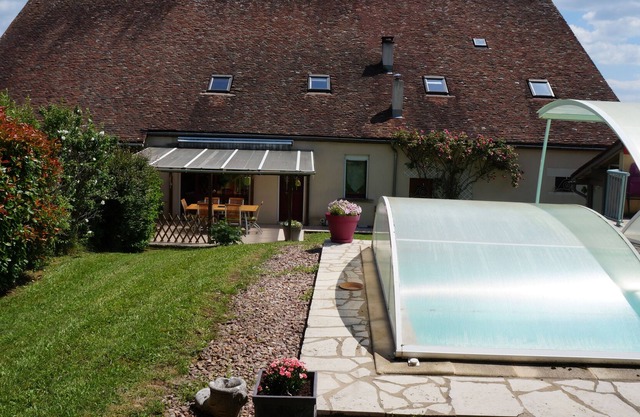 LE BOISSENET 14 PEOPLE QUIET PRIVATE POOL