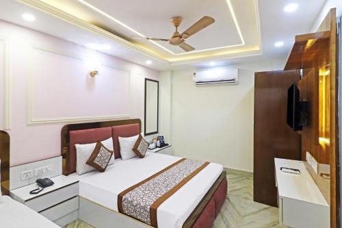 Frankstay By Hotel Samrat Residency 10 Mints Walking Distance Nizamuddin Railway Station