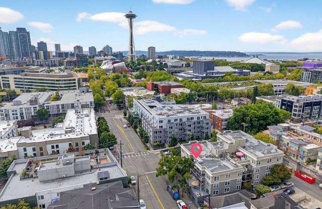 Free Parking | City Views | Walk Score: 96