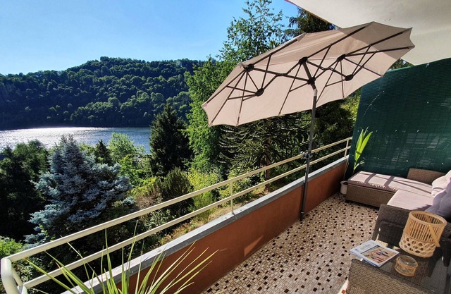 Freedom II - Waking up in nature