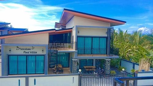 Freedom Pool Villa