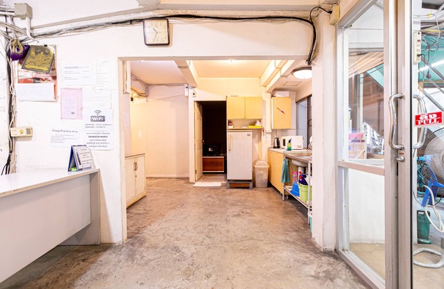 Freesia Saladaeng Silom Apartments