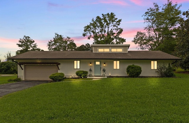 French Country Charm in Chatt Town - large space for entertaining and parking!