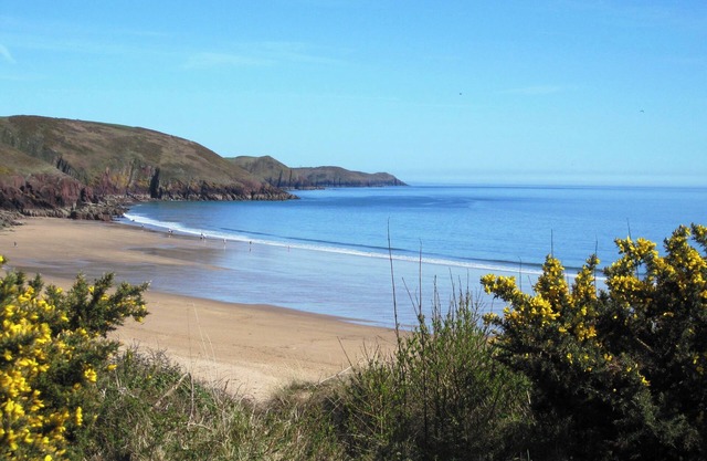 Freshwater Bay Holiday Cottages