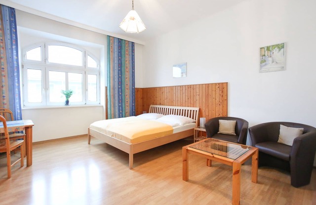 Friendly, affordable apartment for 2 in a quiet location