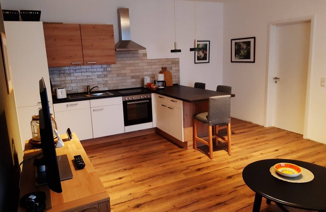 Friendly, newly furnished apartment with good transport connections!