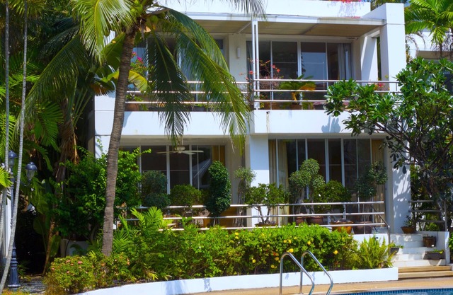 Front Samet Beach House with Swimming Pool