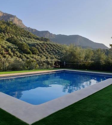 Fuente Los Avellanos