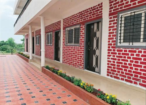 Fulgulab Lawns and Home Stay