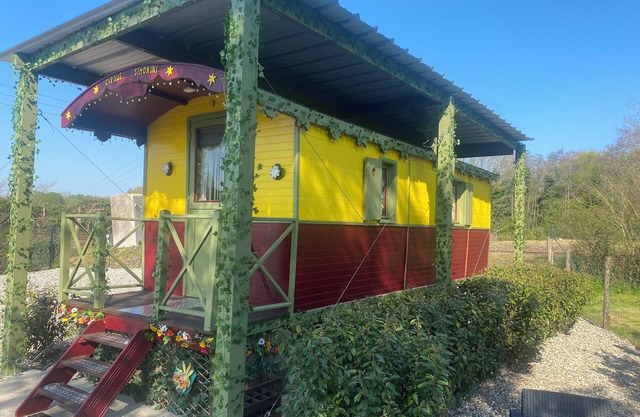 Fully equipped caravan for lovers of peace