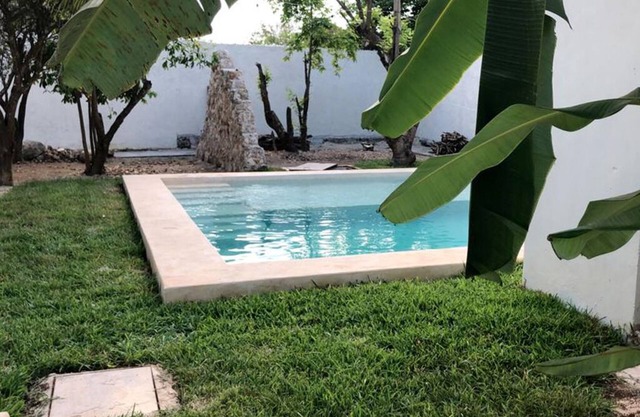 FULLY EQUIPPED Loft Apartments, Pool and Parking