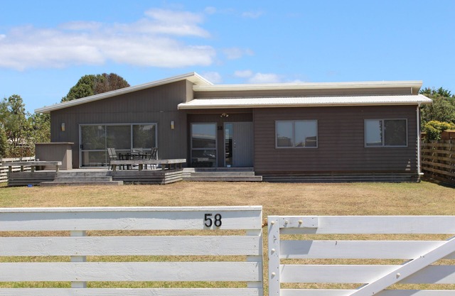 Fully Fenced Tokerau Beach Holiday Home