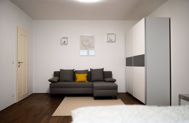 Fully Furnished Family Apt near City Center ★ Luxurious Amenities ★