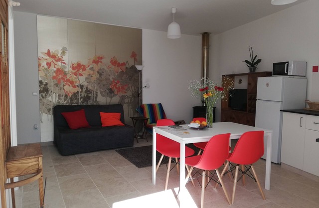 Fully independent studio ready for 4 people