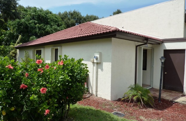 Fully Renovated Modern Beachside 2/2 Gated Community Ocean Woods Florida