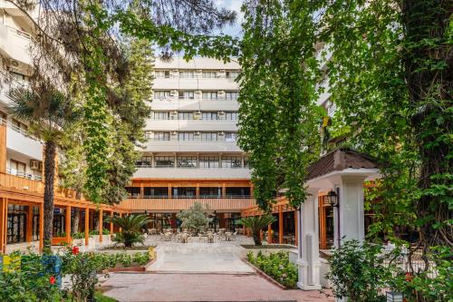 Fun & Sun Club Saphire