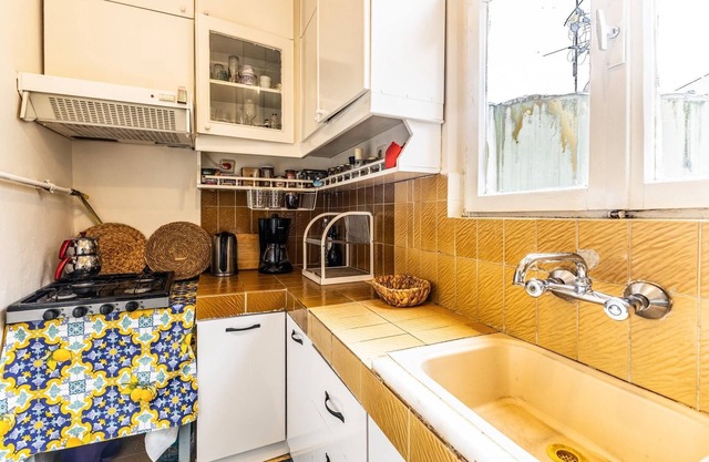 Furnished and Spacious Flat in Central Kadikoy