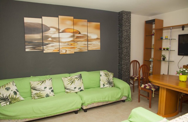 FURNISHED FLAT RENTAL IN GARRUCHA FOR 8 PEOPLE (ALMERÍA)