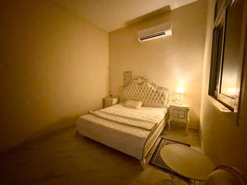 Furnished Room at Ghayathi