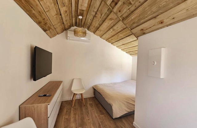 Furnished studio with all comforts