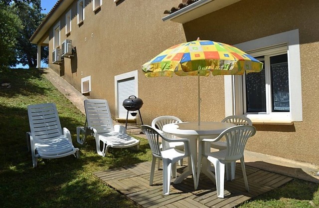 Furnished tourist ground villa T2 new ideally located Ajaccio in the city