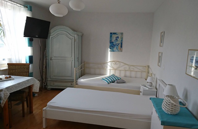 Gäste-nestchen "blaue Rose" für 1-2 Personen zur Selbstversorgung