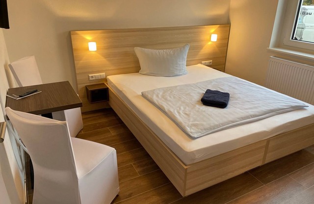 Gästehaus Doppelzimmer - Yz lokschuppen Pasewalk- Gästehaus Lokschuppen