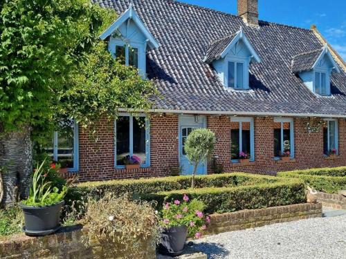 Gîte Typique des Flandres, 9 Couchages, Grand Jardin, Cheminée, Activités Proches - FR-1-510-16