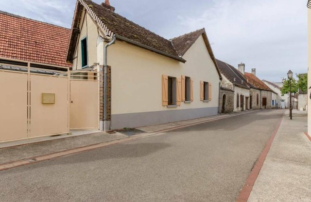 Gîte Villenauxe-la-Grande, 2 pièces, 4 personnes - FR-1-543-52
