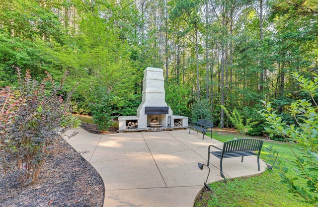 Game Room + Patio: Luxe Retreat Near Lake Norman!