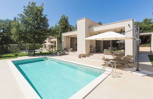 Ganz Neue 3-zimmer-villa